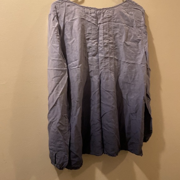 J. Jill women’s Blue Casual Shirt - 100% silk - large - peasant blouse style - Picture 7 of 7